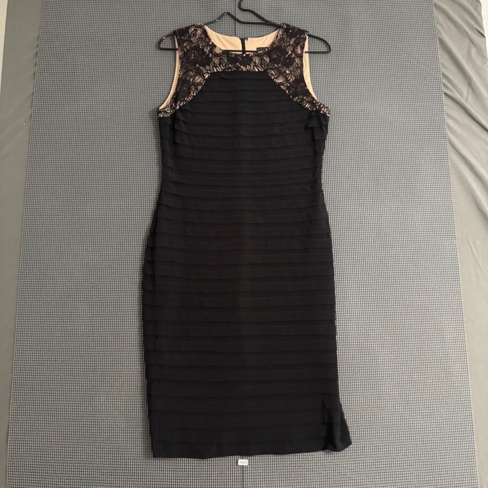 Adrianna Papell Black Tiered Pleated Lace Sheath Dress Womens Size 8